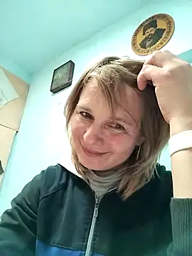 Snapshot of Masha412111 chatting on 11/26/25, 03:02 Masha412111 online show from 11/26/25, 03:02