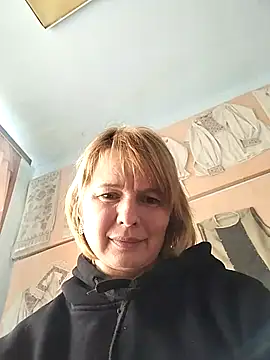 Snapshot of Masha412111 chatting on 04/20/26, 09:01 Masha412111 online show from 04/20/26, 09:01