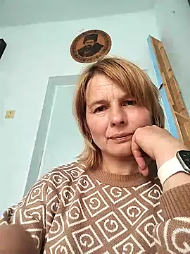 Snapshot of Masha412111 chatting on 05/08/26, 07:46 Masha412111 online show from 05/08/26, 07:46
