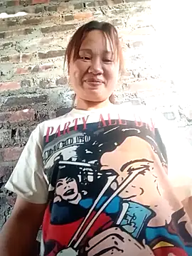 Suka xx online show from 10/17/25, 11:40