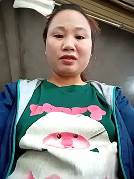 Suka xx online show from 10/28/25, 01:09