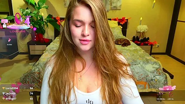 Snapshot of EmilyWhispers chatting on 11/14/25, 09:46 EmilyWhispers online show from 11/14/25, 09:46