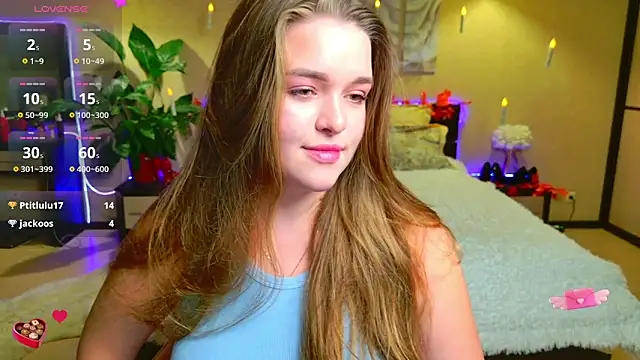 Snapshot of EmilyWhispers chatting on 11/19/25, 07:36 EmilyWhispers online show from 11/19/25, 07:36