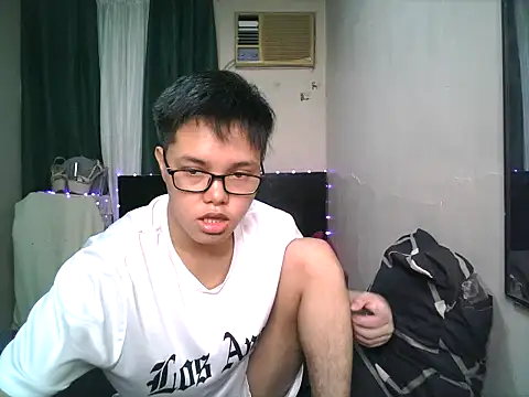 hot babyboy26 online show from 11/07/25, 10:15