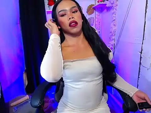 ella foxtrot online show from 03/18/26, 06:16