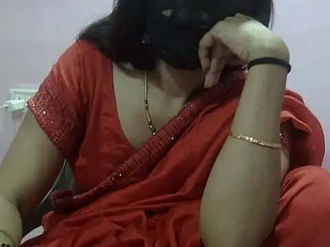 Snapshot of Laila_Cute chatting on 03/29/26, 04:40 Laila Cute online show from 03/29/26, 04:40