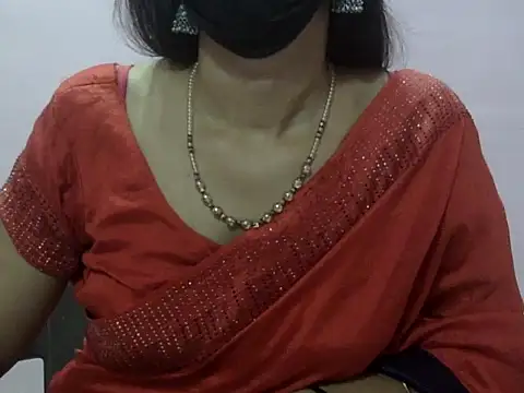 Snapshot of Laila_Cute chatting on 03/30/26, 04:08 Laila Cute online show from 03/30/26, 04:08