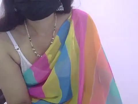 Snapshot of Laila_Cute chatting on 04/05/26, 03:26 Laila Cute online show from 04/05/26, 03:26