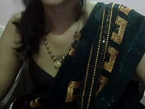 Snapshot of Laila_Cute chatting on 05/31/26, 04:47 Laila Cute online show from 05/31/26, 04:47