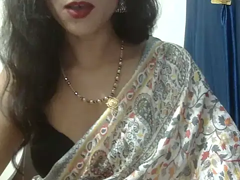 Snapshot of Laila_Cute chatting on 08/07/26, 05:37 Laila Cute online show from 08/07/26, 05:37