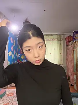 chibaoao66 online show from 10/17/25, 02:26