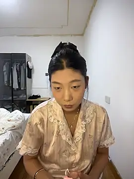 Snapshot of chibaoao66 chatting on 10/30/25, 06:26 chibaoao66 online show from 10/30/25, 06:26