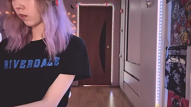 Snapshot of Jerrieberry chatting on 03/14/26, 01:05 Jerrieberry online show from 03/14/26, 01:05