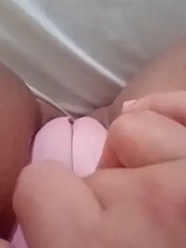 Snapshot of Saradasexy chatting on 12/23/25, 09:29 Saradasexy online show from 12/23/25, 09:29