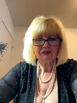 Snapshot of BoloshkaBlonda chatting on 11/07/25, 08:31 BoloshkaBlonda online show from 11/07/25, 08:31