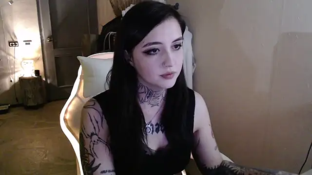 Snapshot of Rin_andersonn chatting on 10/23/25, 07:45 Rin andersonn online show from 10/23/25, 07:45