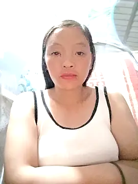 Snapshot of Minkine022 chatting on 10/05/25, 01:53 Minkine022 online show from 10/05/25, 01:53