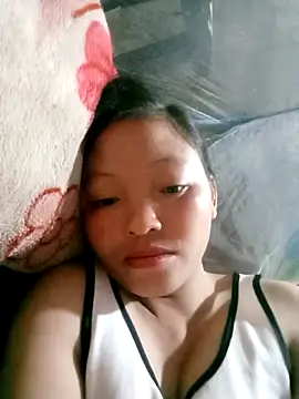 Snapshot of Minkine022 chatting on 10/15/25, 07:36 Minkine022 online show from 10/15/25, 07:36