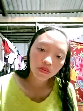 Snapshot of Minkine022 chatting on 10/19/25, 09:10 Minkine022 online show from 10/19/25, 09:10