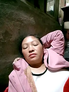 Snapshot of Minkine022 chatting on 11/04/25, 09:36 Minkine022 online show from 11/04/25, 09:36