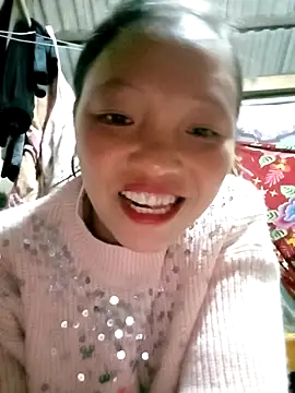 Snapshot of Minkine022 chatting on 11/06/25, 11:59 Minkine022 online show from 11/06/25, 11:59