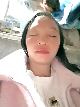 Snapshot of Minkine022 chatting on 11/19/25, 09:26 Minkine022 online show from 11/19/25, 09:26