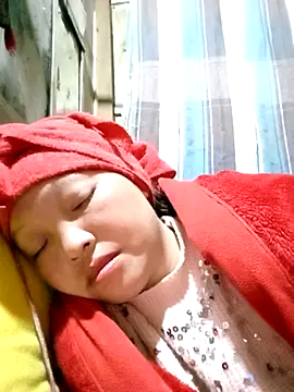 Snapshot of Minkine022 chatting on 11/29/25, 06:33 Minkine022 online show from 11/29/25, 06:33