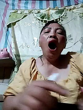 Snapshot of Minkine022 chatting on 04/11/26, 08:57 Minkine022 online show from 04/11/26, 08:57