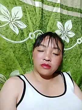 Snapshot of Minkine022 chatting on 04/13/26, 01:49 Minkine022 online show from 04/13/26, 01:49