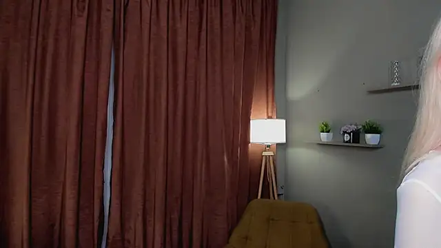 Snapshot of PocketDollX chatting on 07/25/26, 02:58 PocketDollX online show from 07/25/26, 02:58