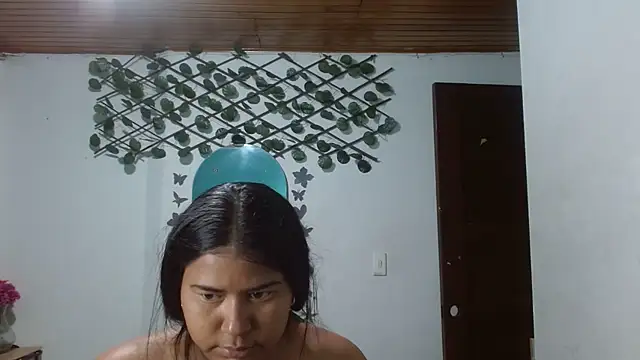 Snapshot of Ebony_luna chatting on 05/04/26, 12:34 Ebony luna online show from 05/04/26, 12:34