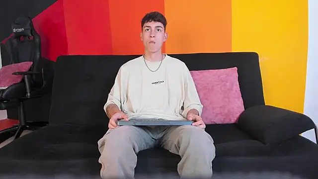 LukeSavagge online show from 10/15/25, 08:42