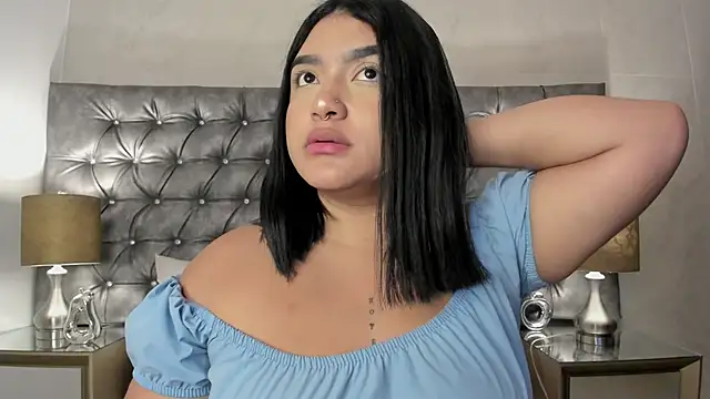 AryRose  online show from 10/17/25, 12:30