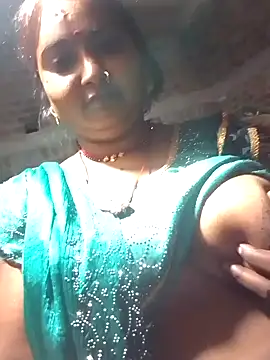 Snapshot of Supercapll chatting on 10/13/25, 07:36 Supercapll online show from 10/13/25, 07:36