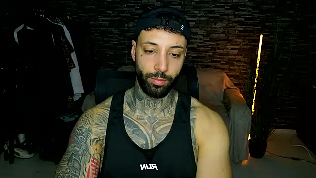 Snapshot of MasculineGuy99 chatting on 03/03/26, 07:09 MasculineGuy99 online show from 03/03/26, 07:09