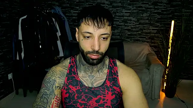 Snapshot of MasculineGuy99 chatting on 03/15/26, 07:20 MasculineGuy99 online show from 03/15/26, 07:20