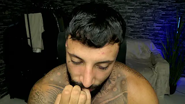 MasculineGuy99 online show from 07/05/26, 07:43