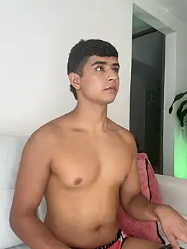 Snapshot of Thiago_Connor21 chatting on 03/15/26, 08:15 Thiago Connor21 online show from 03/15/26, 08:15