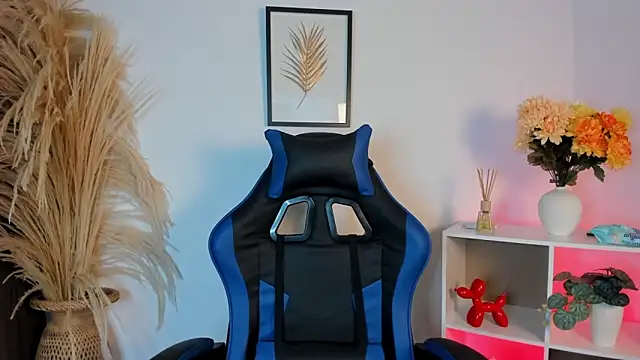 Snapshot of Thiago_Connor21 chatting on 04/18/26, 11:16 Thiago Connor21 online show from 04/18/26, 11:16