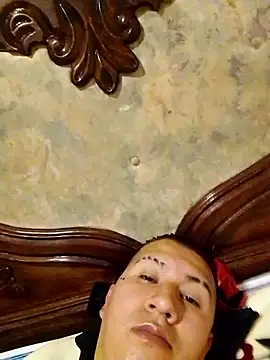 Snapshot of naldo95 chatting on 11/24/25, 02:33 naldo95 online show from 11/24/25, 02:33