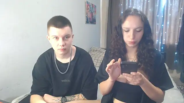 Snapshot of Mark_and_Wendy chatting on 05/09/26, 06:18 Mark and Wendy online show from 05/09/26, 06:18