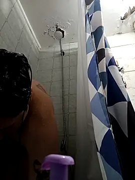 Chyynoxxx online show from 10/30/25, 05:24