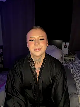 Snapshot of Kimberly-sweety chatting on 10/14/25, 06:31 Kimberly-sweety online show from 10/14/25, 06:31