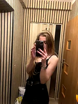 pleasedontpressaredburton online show from 10/07/25, 06:27