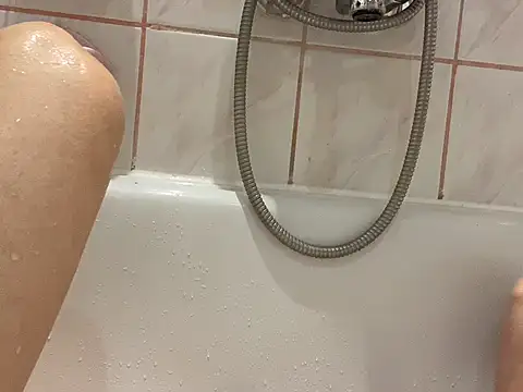 pleasedontpressaredburton online show from 10/30/25, 12:50