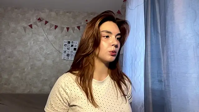 TeresitaLish online show from 10/10/25, 02:05