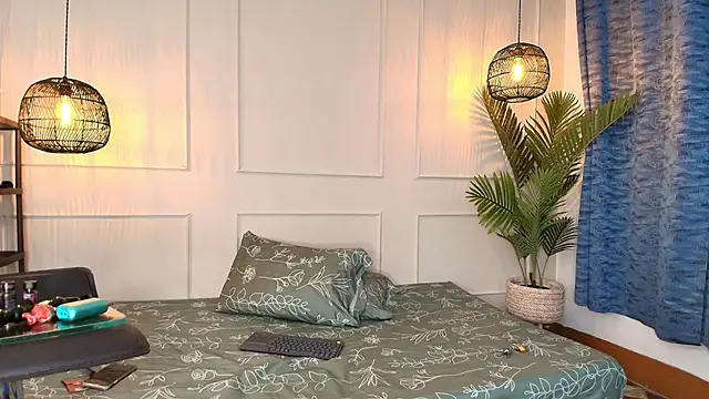 fkenneth macias online show from 10/16/25, 02:34