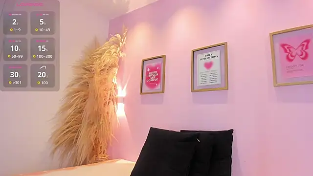 TracyDavis  online show from 10/19/25, 01:12