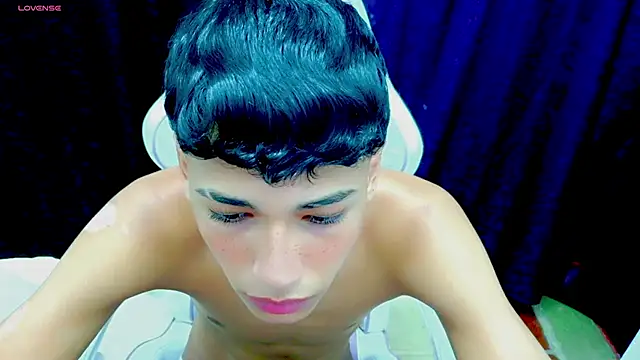 Snapshot of Im_david02 chatting on 11/03/25, 01:34 Im david02 online show from 11/03/25, 01:34