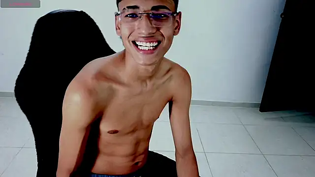 Im david02 online show from 04/11/26, 04:00